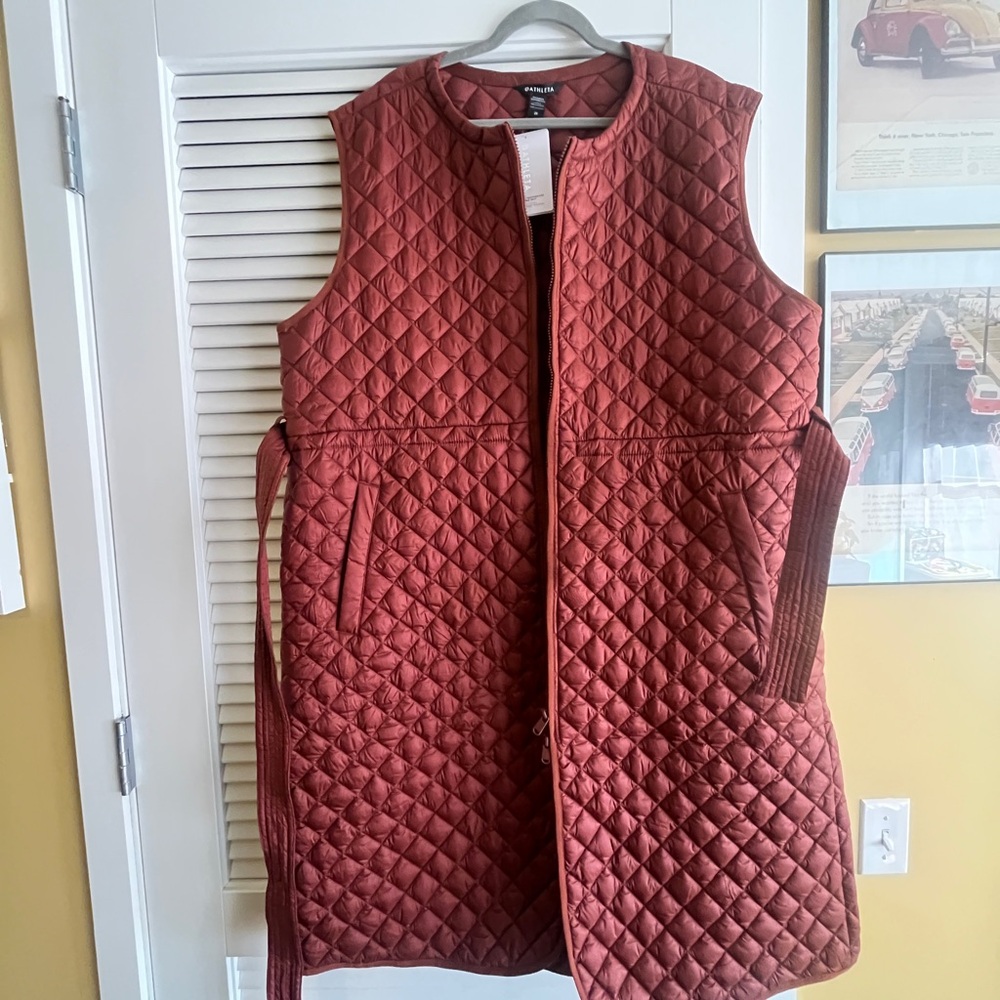 Athleta Quilted Sleeveless Long Vest in Rust